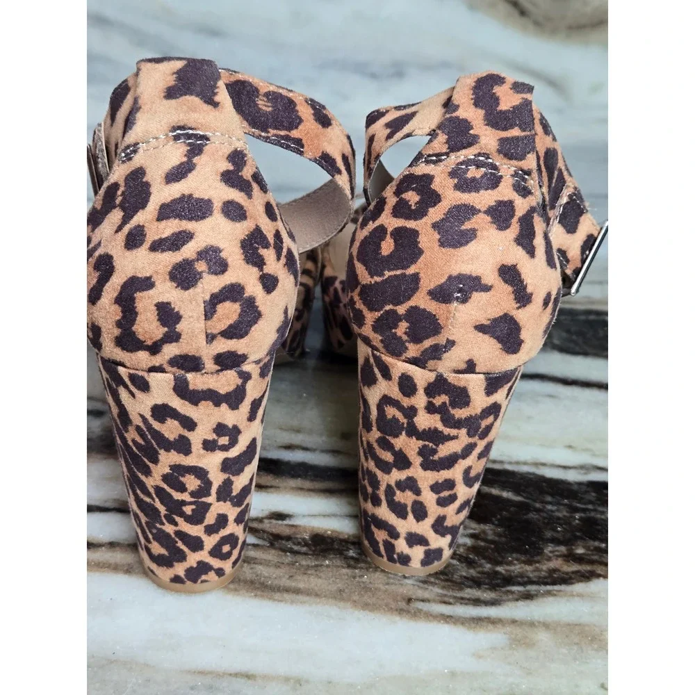 Torrid Leopard Print Platform‎ Block Heels Ankle Strap Sandals 8.5WW
